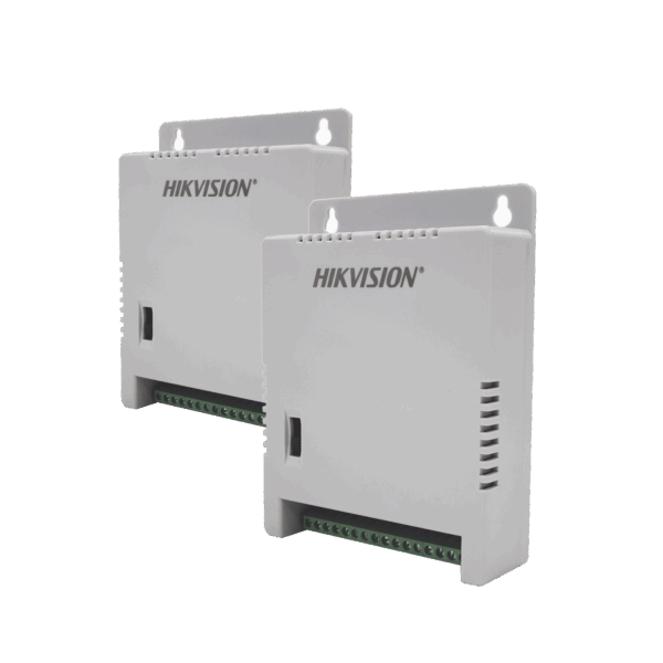 2 Fuentes de Poder Regulada (12 Vcc / 13.5 Vcc / 15 Vcc) para 16 Cámaras / 1 Amp por Salida / Voltaje de Entrada 185 - 240 VCA / Soporta 4K / Modo para Largas Distancias