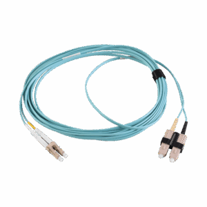 Jumper de Fibra Óptica Multimodo 50/125 XGLO OM3, LC-SC Dupl...