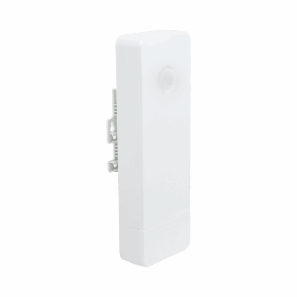Suscriptor ePMP Force 130 MIMO 2x2 / 28 dBm de potencia / Mejor desempeño en zonas altamente ruidosas / 5150-5970 MHz / Distancia de 3 km en PTMP / Antena integrada de 14 dBi (C050900C505A)