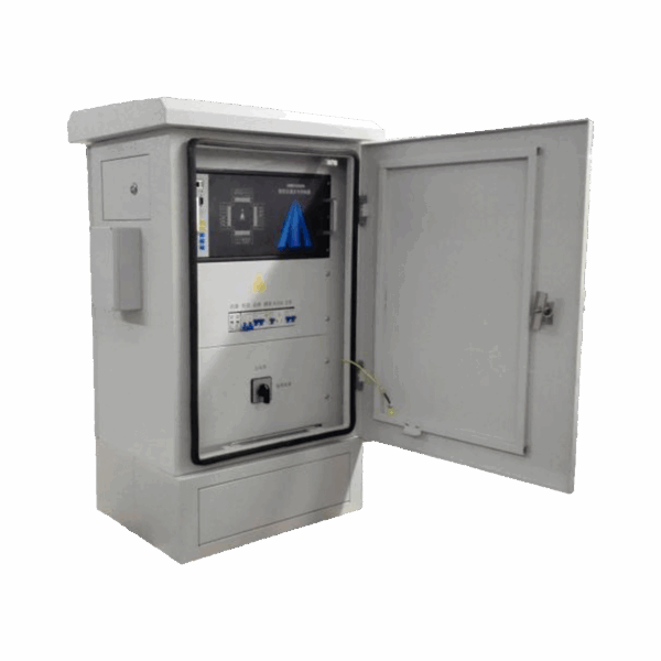 Controlador de Señales de Tráfico / ARM9 32 bits / Diseño Modular / 44 Salidas de Luz Independientes / Ethernet / RS-232 y RS-485 / Entrada para Botón Peatonal / IP54